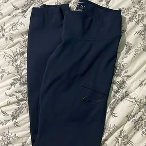 Navy blue Nike leggings.
